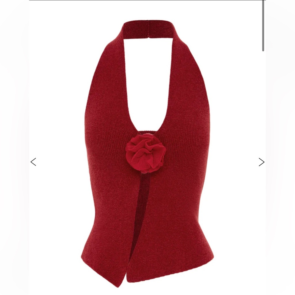 With Jean Red Rose Top - NWT - Size M